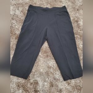 Time and Tru Women's Capris